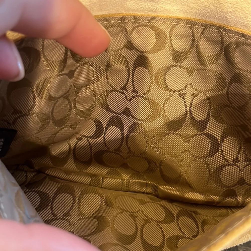 Coach wristlet - Picture 4 of 6